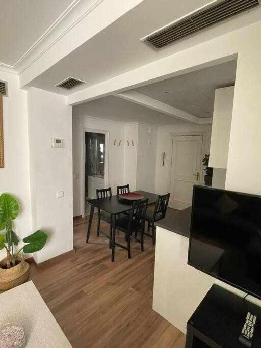 Apartamento IV Alcalaretiro Ideal Parejas Madrid Exterior photo