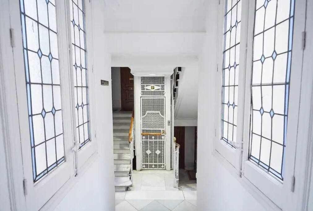 Apartamento IV Alcalaretiro Ideal Parejas Madrid Exterior photo